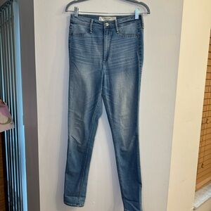 Abercrombie and Fitch Women’s Denim Stretchy Jean Jeggings Size 29